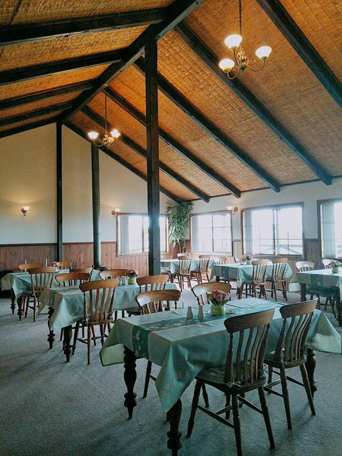 Baudins Accommodation And Restaurant - Holiday Sunshine Coast 13