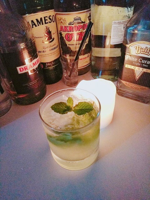 Baudins Accommodation And Restaurant - Holiday Sunshine Coast 8