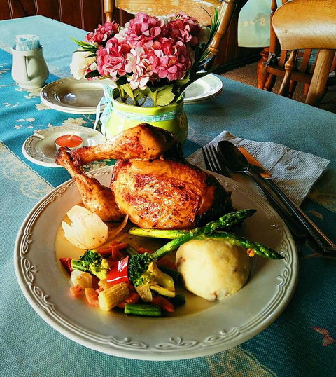 Baudins Accommodation And Restaurant - Holiday Sunshine Coast 40