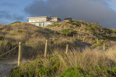 Porky Beach Retreat - King Island Escapes - Sunshine Coast Tourism 11