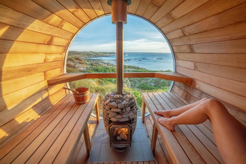 Porky Beach Retreat - King Island Escapes - Sunshine Coast Tourism 12