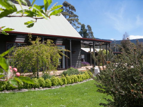 Parnella Adventure Bay, Bruny Island - Sunshine Coast Tourism 14