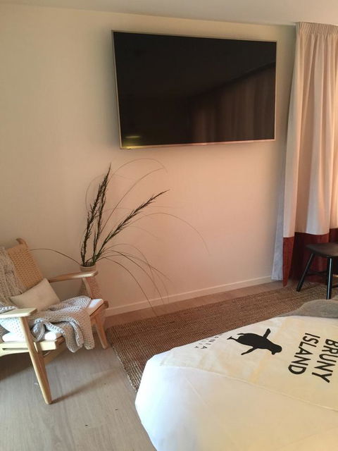 Bruny Island Escapes And Hotel Bruny - Sunshine Coast Tourism 26