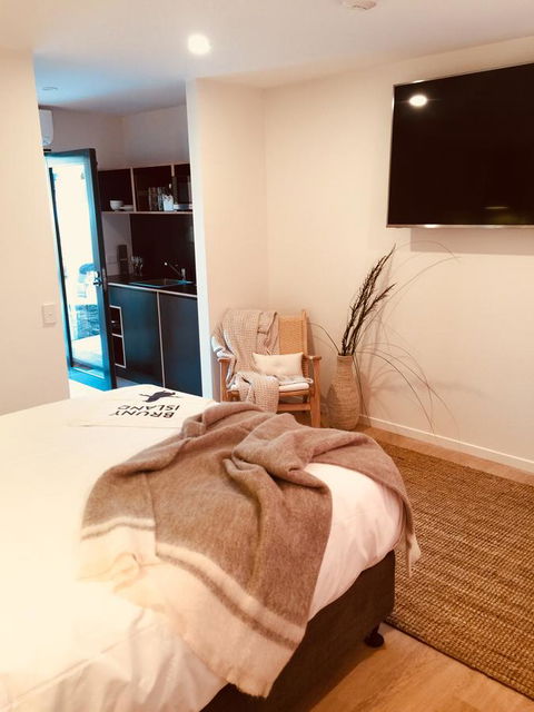 Bruny Island Escapes And Hotel Bruny - Sunshine Coast Tourism 24