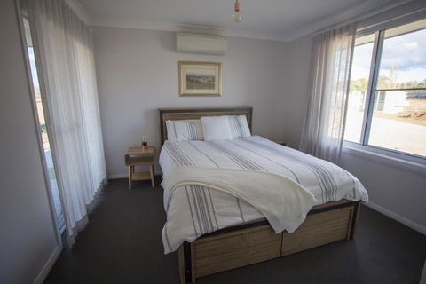Gindanha - Sunshine Coast Tourism 1
