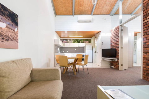 #162 Nautilus Resort - Sunshine Coast Tourism 1