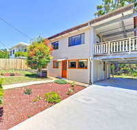 'Beach Break 2' 2/10 Lionel St - downstairs unit with Aircon - Sunshine Coast Tourism