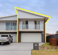 'Birubi Breezes' 2/7 Fitzroy St - Large Duplex with Air Conditioning WIFI  only 5 minute walk to the beach - Holiday Sunshine Coast