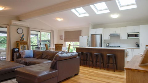 'RIVERSIDE RETREAT' 544 Ocean Drive, North Haven - Sunshine Coast Tourism 3