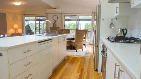 'RIVERSIDE RETREAT' 544 Ocean Drive, North Haven - Sunshine Coast Tourism 2