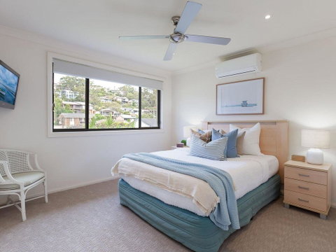 'Sandy Point Haven', 21a Sandy Point Rd - Stylish Haven With WIFI, Air Conditioning & Water Views - Sunshine Coast Tourism 0