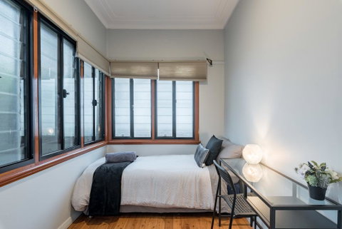 1 Private Single Room In Carramar 1-Minute Walk To Station - SHAREHOUSE - Sunshine Coast Tourism 0
