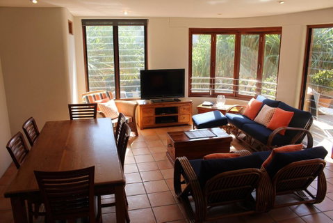 1/9 Marine Parade, Wategos Beach - Beachbound - Sunshine Coast Tourism 2