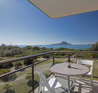 10 'Intrepid' 3 Intrepid Close - water views over Shoal Bay Beach - Sunshine Coast Tourism