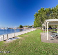 10 'Magnus Gardens' 7 Magnus Street - air conditioned  walk to town centre - Sunshine Coast Tourism