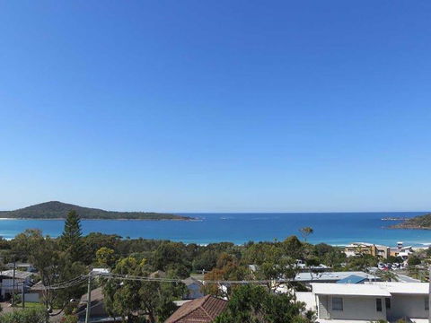 10 Garuwa Street - Fabulous Fingal - Sunshine Coast Tourism 0
