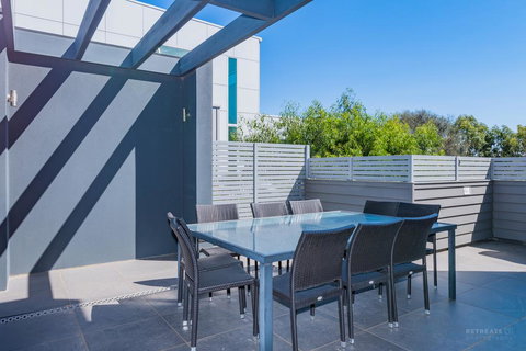 10 Sands Bvd - Sunshine Coast Tourism 3