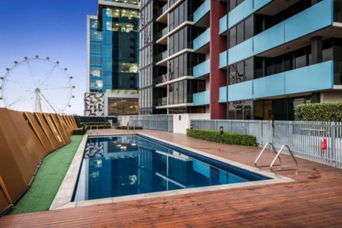 1008N Docklands 2 Bed Free Wifi # - Sunshine Coast Tourism 0