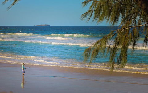 12 Kingsway Ocean View - Holiday Sunshine Coast 2