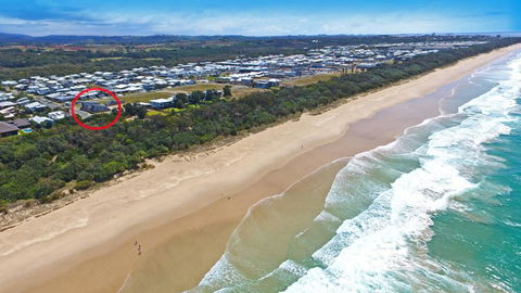12 Sunfish Lane Beachshack - Holiday Sunshine Coast 1