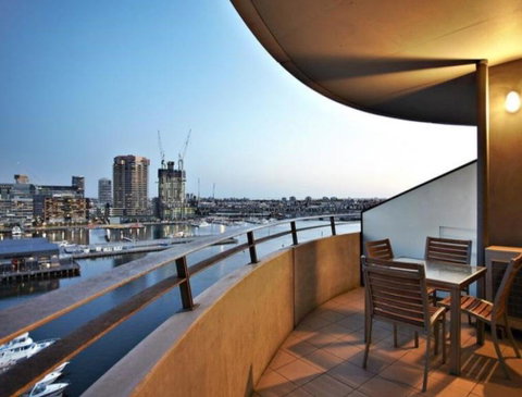 1201P Docklands 2Bed 1bath Water View - Sunshine Coast Tourism 1