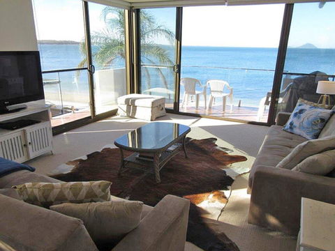 13 'Harbourside', 3-7 Soldiers Point Road - Fantastic Waterfront Unit - Sunshine Coast Tourism 0