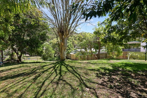 130 Tramican Street (Fishtails) - Sunshine Coast Tourism 2