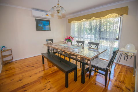 14 Bunker Crescent - Holiday Sunshine Coast 2