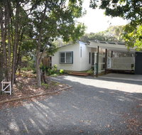 15 Belle Court - Modern architect designed open plan holiday home with outdoor shower - Sunshine Coast Tourism