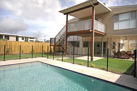 15 Wave Crescent Mount Coolum - Pet Friendly, WIFI, Foxtel, Linen Included - Sunshine Coast Tourism 1