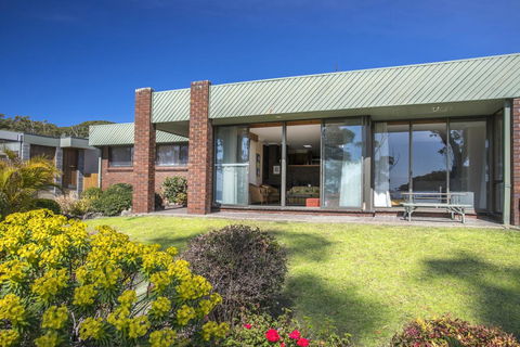 16 Shipton Cres - Secluded Away - Sunshine Coast Tourism 3