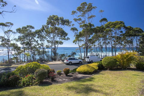16 Shipton Cres - Secluded Away - Sunshine Coast Tourism 0