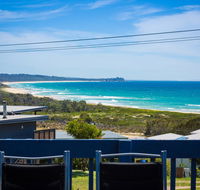 17 Dulling Street - Beach House - Holiday Sunshine Coast