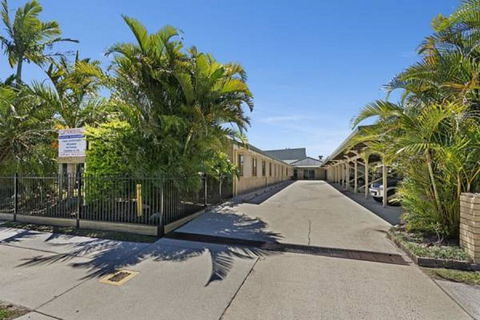 17 North Street Budget Accommodation - Holiday Sunshine Coast 0
