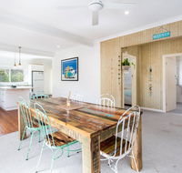 19 Lincoln Street - Holiday Sunshine Coast
