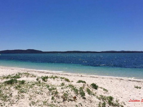 2 'Copacabana', 61 Sandy Point Road - Cute Unit With Water Views From The Balcony - Sunshine Coast Tourism 3