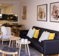2 Bdrm Apt in Annandale with Courtyard  Parking - Holiday Sunshine Coast