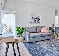 2 Bedroom Apt with Balcony  Air Con in Plympton - Sunshine Coast Tourism
