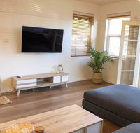2 Bedroom SHORT walk to CBDBEACH and DARBY ST - Holiday Sunshine Coast