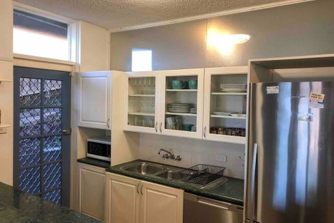 2 Bedroom, SHORT Walk To CBD,BEACH And DARBY ST - Sunshine Coast Tourism 2