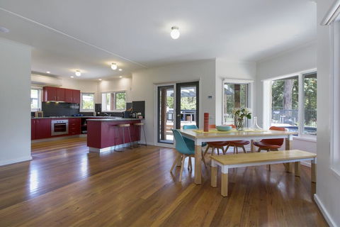 2 Marma Retreat With Jacuzzi, Heated Pool, Pet Friendly, Foxtel - Sunshine Coast Tourism 1