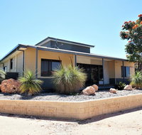 2 Trout Place - 4 Bedroom Holiday Home for the Nautical Adventurers - Sunshine Coast Tourism