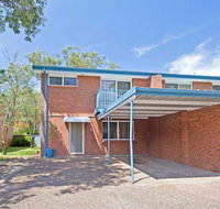 2/10 Catalina Close - Walk to Shoal Bay Beach - Sunshine Coast Tourism