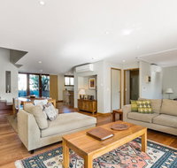 2/21-25 Fletcher Street - Casablanca at Bogarts - Sunshine Coast Tourism