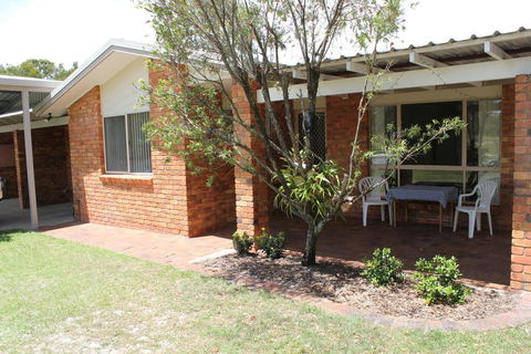 2/51 Carlo Road - Rainbow Beach - Holiday Sunshine Coast 2