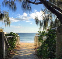 20 Steps to the Sand