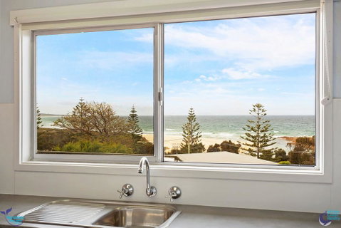 22 Dulling Street - Beach House - Sunshine Coast Tourism 3