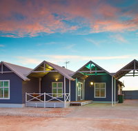 22 Kestrel Place- PRIVATE JETTY - Sunshine Coast Tourism