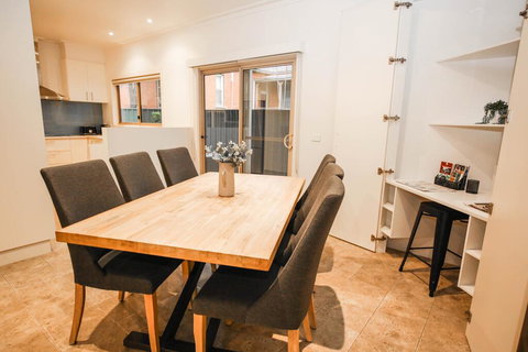 22 Riverside - Sunshine Coast Tourism 1