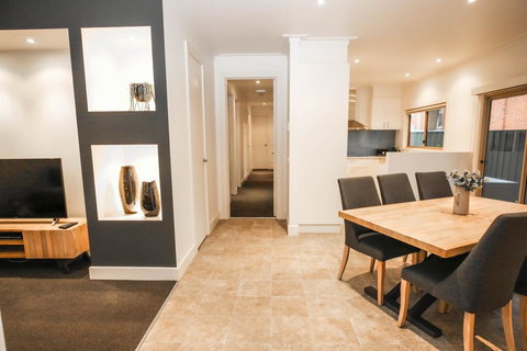 22 Riverside - Sunshine Coast Tourism 2